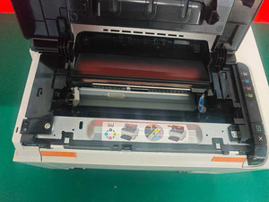 Imprimante laser couleur LaserJet Pro CP1025 reconditionnée à 90 %, imprimante sans fil, copieur, solution d'impression fiable pour le bureau - Product Image 2