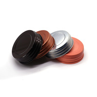 Pièce ronde décorative en métal estampé sur mesure avec trou pour salle de bain, couvercle en laiton, coque en métal