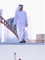 Nouvelle Collection 2025 – Ensemble 3 Pièces Respirant pour Hommes : Robe Abaya, Turban et Choli pour Cérémonies Religieuses (Vente en Gros)