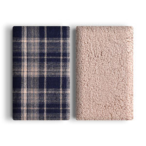 Venta al por mayor cachorro perro gato manta lavable acogedor Sherpa impermeable mascota manta para muebles Protector - Product Image 3