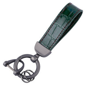 LLavero de cuero con patrón de pescado de marca, cuerda de muñeca cuadrada pequeña, llavero de coche, colgante de grabado ecológico, accesorio de moda - Product Image 6