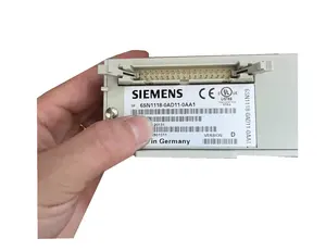 Tedesco originale Siemens convertitore di frequenza PLC modulo 6sn1118-0a11-0aaa1 611-A PLUG-IN unità di controllo a circuito chiuso a 2 assi