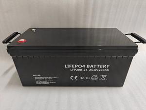 Prix de gros 12.8V 25.6V 100Ah 150Ah 200Ah Batteries solaires LiFePO4 Lithium-ion 18650 pour onduleurs solaires Deye GoodWe - Product Image 5
