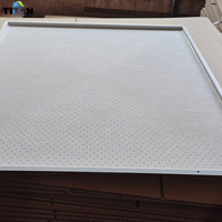 Libye faux plafond suspendu 0.7 aluminium hôpital panneau de plafond métallique posé sur le carrelage