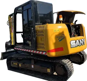 Escavadeira usada SANY SY75C 7ton usada SANY 75 fornecida Escavadeira hidráulica ISUZU Amarelo Kawasaki máquinas na África do Sul 55kw