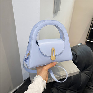 Borsa a tracolla Semi-rotonda da donna di alta qualità borsa a tracolla Vintage con chiusura a quattro mani - Product Image 5