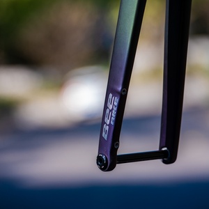 שלדת אופני כביש מקרבון BeeBIKE Toray T800/Mitsubishi M46 700C עם ניתוב כבלים פנימי מלא, בלמי דיסק PF30 - Product Image 6