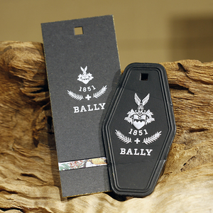 Tùy Chỉnh In Giấy Laser Thương Hiệu Logo Áo Sơ Mi Giá Quần Áo <span class=keywords><strong>Tag</strong></span> Hiển Thị Treo <span class=keywords><strong>Tag</strong></span> Cho Quần Áo Nhãn Tên Đu Túi May Mặc <span class=keywords><strong>Tag</strong></span> - Product Image 5