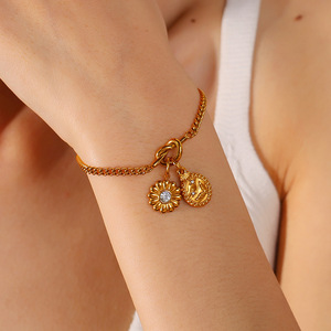 Colgante de Acero Inoxidable con Dijes de Sol, Luna y Estrellas, para Pulseras y Collares DIY, Accesorios de Joyería Unisex - Product Image 4