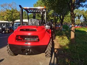 คล้ายกับรถยกสำหรับพื้นที่ขรุขระยี่ห้อ HELI รุ่น HANGCHA HC รับน้ำหนักได้ 3 ตัน ความยาวงา 1220 มม. CPCD30 ขับเคลื่อน 4 ล้อ - Product Image 3