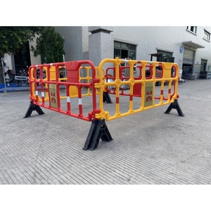 Barrière de sécurité routière réfléchissante prismatique haute intensité en HDPE/PVC jaune/rouge de 2100 mm - Product Image 3