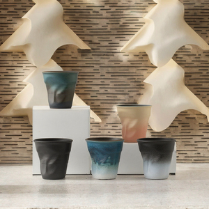 Tasse à café en céramique plissée faite à la main, structure modelée à la main, logo personnalisé créatif transfrontalier pour usage quotidien à la maison ou au bureau - Product Image 3