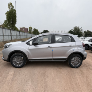 สำหรับเทคโนโลยีลิแวน X3 PRO รถเอสยูวีขนาดกะทัดรัดสีเงินใหม่ เกียร์อัตโนมัติ ภายในสีเข้ม ตกแต่งด้วยโลหะ สะดวกสบาย ประหยัดน้ำมัน 5 ประตู 5 ที่นั่ง - Product Image 3