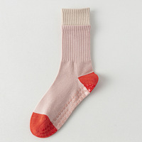 Chaussettes de Pilates Bioserica Era, chaussettes antidérapantes personnalisées, chaussettes de Pilates pour femmes