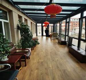 Solarium mural autonome à triple toit incliné avec terrasse supérieure - Product Image 6