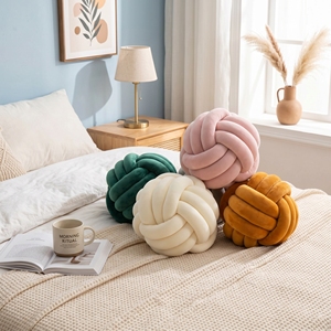 Cuscini Decorativi Annodati Hesen per Arredamento Casa, Cuscini Decorativi Imbottiti Fatti a Mano per Divano - Product Image 1