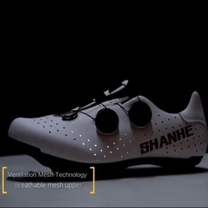 SHANHE <span class=keywords><strong>Scarpe</strong></span> <span class=keywords><strong>da</strong></span> Ciclismo Unisex con Aggancio, Intersuola in Carbonio, Suola Rigida, per <span class=keywords><strong>Bici</strong></span> <span class=keywords><strong>da</strong></span> Strada e <span class=keywords><strong>Mountain</strong></span> <span class=keywords><strong>Bike</strong></span>, in Rete Singola Dinamica, Autunnali - Product Image 2
