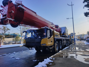 Grue mobile sur camion STC1300C8-8 neuve de 130 tonnes avec commande électro-hydraulique avancée, grande mobilité pour les projets <span class=keywords><strong>lourds</strong></span> - Product Image 6