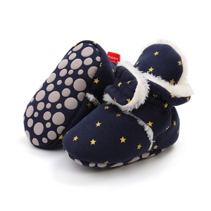 All'ingrosso stivaletti caldi spessi <span class=keywords><strong>per</strong></span> l'inverno antiscivolo scarpe calzini <span class=keywords><strong>per</strong></span> <span class=keywords><strong>neonati</strong></span> e bambini traspiranti - Product Image 6
