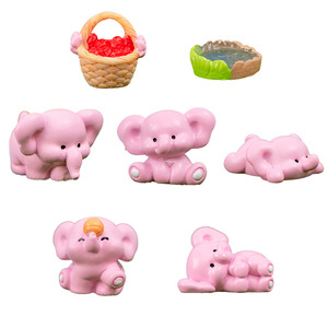 Figuras de elefantes rosas, adornos de jardín en miniatura de resina, estatuas decorativas de animales para interiores y exteriores, juego de 7 - Product Image 1