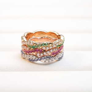 แหวนทองคำแท้ 14K ประดับพลอยแล็บและมอสซาไนต์จาก Starsgem แหวนแต่งงานทองคำ 14K - Product Image 2