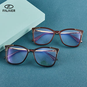 Monturas de Gafas Cat Eye FalaiEr C4 Rosa con Protección Anti Luz Azul para Mujer, Montura Completa de Material TR90, Estilo Europeo - Product Image 5