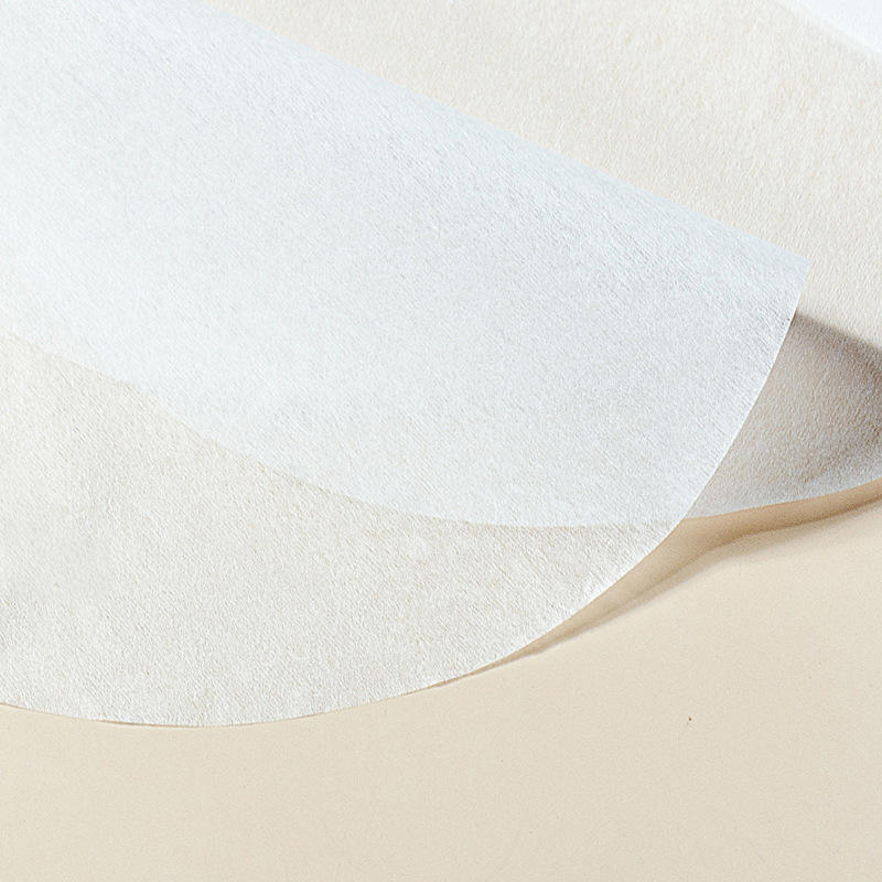 สีขาวธรรมชาติ