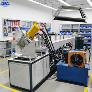 เครื่องผลิตโครงเหล็กประตูและเครื่องขึ้นรูปประตูม้วนแบบ OEM สำหรับผู้ผลิตมืออาชีพ ควบคุมด้วยระบบ PLC - Product Image 1