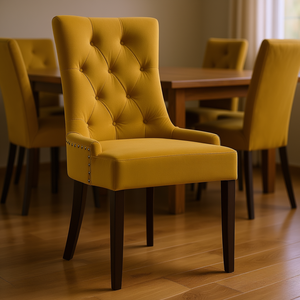 Sedia da pranzo gialla con schienale trapuntato, rivestimento in velluto, gambe in legno, design moderno per arredamento sala da pranzo - Product Image 2