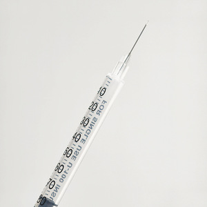 <span class=keywords><strong>Jeringa</strong></span> de <span class=keywords><strong>Insulina</strong></span> de Plástico Desechable, Desinfectada con EO, de 0.5ml/1ml, de Pequeña Capacidad, Veterinaria, de Empuje Manual, con Certificación CE Clase I - Product Image 2