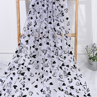 Kain Tulle Mesh Hitam Bermotif Hati Berumbai Lebar 150cm, Organza Hati Keren Bergaya Gotik untuk Gaun, Rok Tutu, Pembungkus Buket