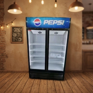 Refrigerador Vertical para Bebidas Pepsi <span class=keywords><strong>Coca</strong></span> <span class=keywords><strong>Cola</strong></span> con Puerta de Vidrio, Exhibidor de Bebidas, Fabricación OEM - Product Image 1