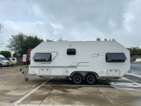 Caravane tout-terrain robuste en alliage d'aluminium, design Hard Man Tank, étanche, toutes saisons, pour camping-cars et remorques de voyage
