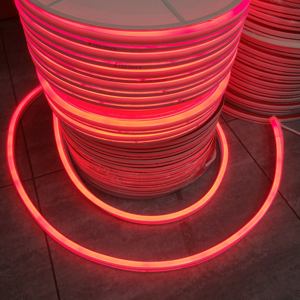 เสื้อแจ็คเก็ตพีวีซีสีสะท้อนแสงนีออนแถบแบน11X19มม. ตัดได้<span class=keywords><strong>ไฟ</strong></span>เชือกนีออนแบบยืดหยุ่นพร้อม<span class=keywords><strong>สาย</strong></span>ดึงออกมาจากด้านหลัง - Product Image 4