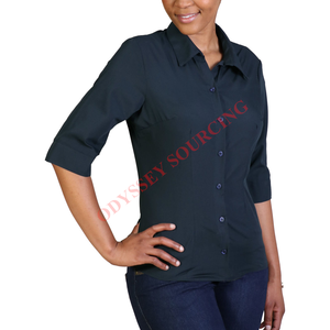 Chemise tissée à la mode pour femmes avec un matériau léger et un design moderne, idéale pour la mode de tous les jours et l'extérieur - Product Image 3