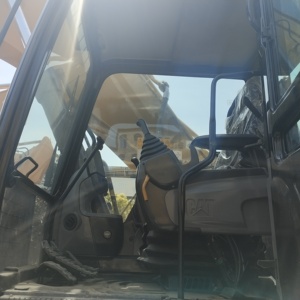 Excavatrice hydraulique CAT 336D2L en excellent état avec moteur puissant, idéale pour les travaux de construction lourde, en vente. - Product Image 6