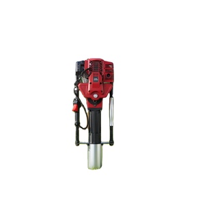 Pileuse thermique rouge avec moteur intégré pour le forage et le terrassement de roches et de sols - Product Image 1