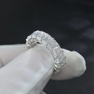 แหวนแต่งงานประดับเพชรวงแหวนยี่สิบหิน18K สีขาว0.3ct สีทองสำหรับปลูกในห้องแล็บพร้อม HPHT CVD - Product Image 6