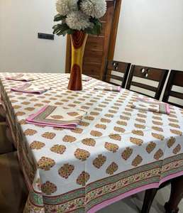 Nappe de table en coton imprimée à la main avec 6 serviettes, motif floral traditionnel, lavable et réutilisable pour la maison - Product Image 5