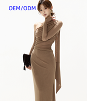 Robe longue vintage ajustée à la taille empire, à épaules inclinées, en maille tressée rétro française personnalisable, avec des coutures creuses