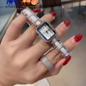 Hot Sale Premium Women's Quartz Watch Light Luxury <b>Square</b> Dial 32mm Alloy Case Retro Glass Antique Business Versatile 20mm Band - Product Image 4
