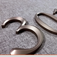 Lettres métalliques personnalisées CNC découpées au laser en acier inoxydable Design Alphabet Logo Publicité extérieure Enseignes commerciales