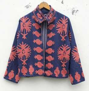 Veste d'hiver respirante en velours bleu brodée à la main, style Suzani, pour femme, kimono ouzbek, vêtement d'extérieur artisanal bohème, cadeau de luxe - Product Image 2