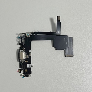 Câble flexible de port de charge de qualité supérieure pour iPhone 15 Pro, avec circuit intégré complet, prend en charge la charge rapide, connecteur de dock et embout de charge. - Product Image 6