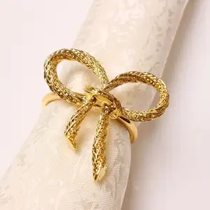 Luxury Gold round Napkin Ring Cheap Wedding Table Decoration with Pearl Metal Napkin Rings for Weddings