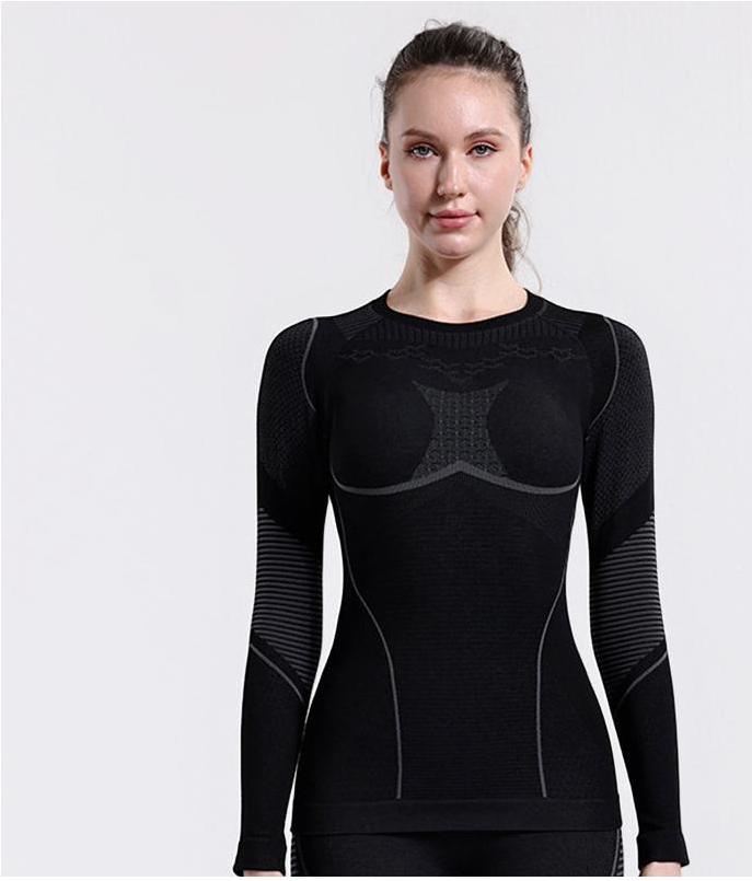 8 - Top femme gris et noir