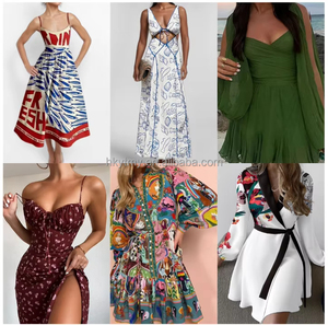 Venta al por mayor de fábrica: Lotes de ropa usada para mujer 2026, tops y vestidos surtidos, fardos a granel, ropa con etiqueta cortada, stock de ropa nueva para proveedores. - Product Image 4