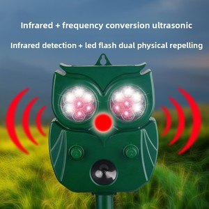 Répulsif d'animaux à énergie solaire avec lumière stroboscopique LED, répulsif ultrasonique extérieur pour chiens, chats, oiseaux, écureuils - Product Image 2