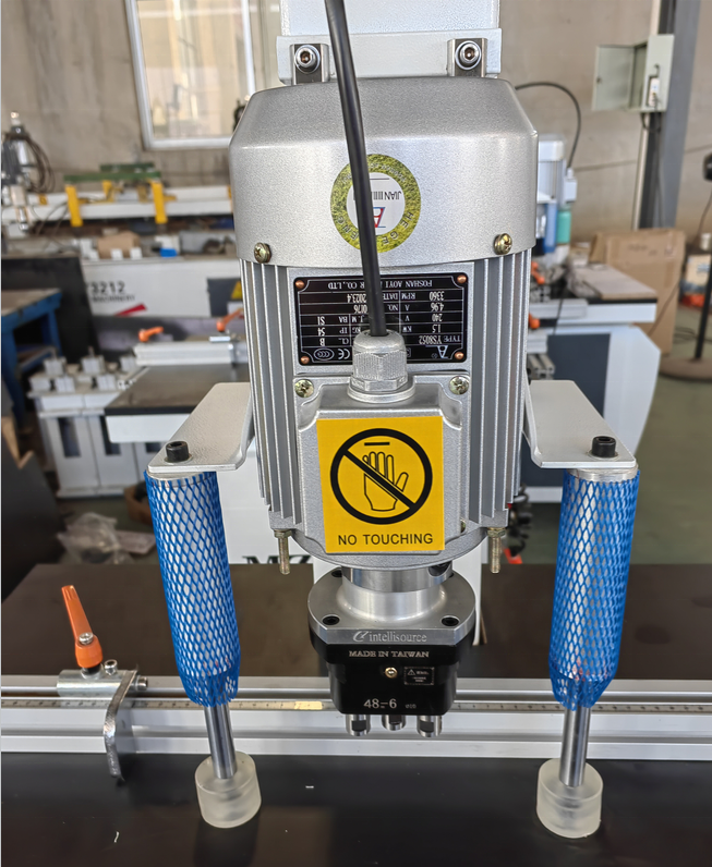 Hd6d33bd6f0214ad09bdd7009e4037