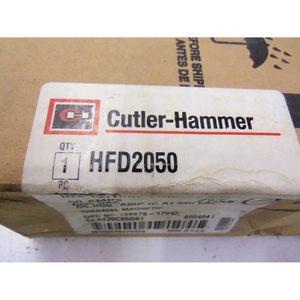 Disjoncteur magnéto-thermique Cutler-Hammer HFD2050 50 ampères 2 pôles à fixation par boulons - Product Image 1